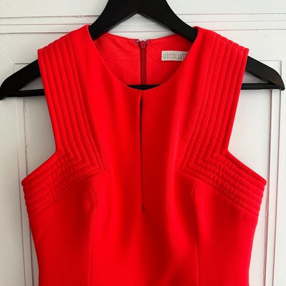 Décolleté by Elif Red Midi Dress - Picture 4 of 7